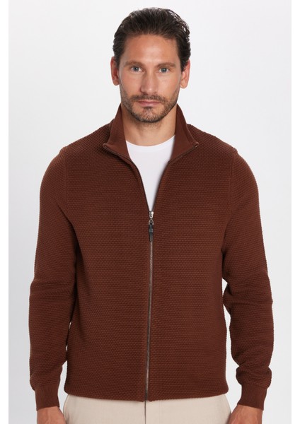 Erkek Slim Fit Dar Kesim Desenli Yarım Balıkçı Yaka Fermuarlı Kahverengi Hırka fırsatları