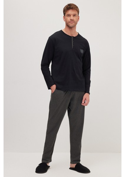 Erkek Standart Fit Normal Kesim %100 Pamuk Bisiklet Yaka Beli Lastikli Antrasit Pijama Takımı indirimleri