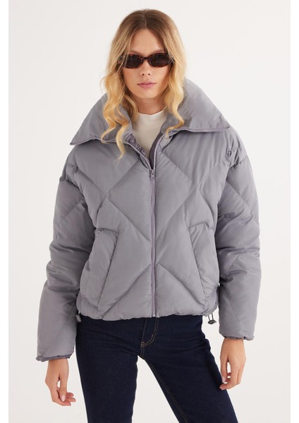 Kadın Oversize Geniş Kesim Şişme Dik Yaka Antrasit Mont fiyatları