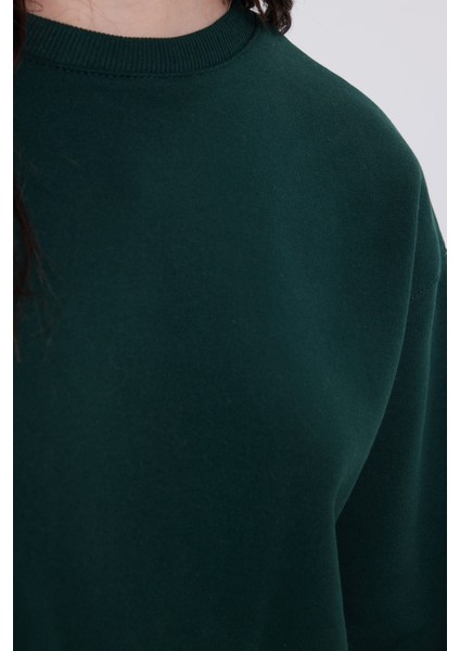 Kadın Oversize Geniş Kesim Pamuklu Bisiklet Yaka Yeşil Sweatshirt modelleri