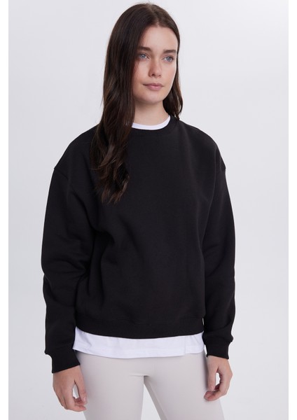 Kadın Oversize Geniş Kesim Pamuklu Bisiklet Yaka Siyah Sweatshirt fiyatları