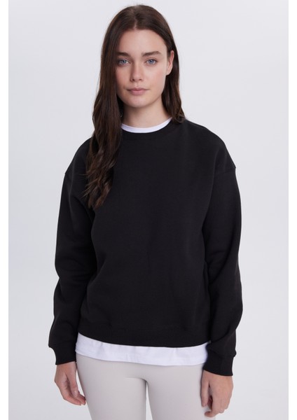 Kadın Oversize Geniş Kesim Pamuklu Bisiklet Yaka Siyah Sweatshirt indirimleri