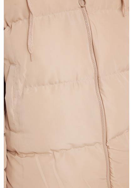 Kadın Relax Fit Rahat Kesim Su Geçirmez Kapüşonlu Camel Mont modelleri