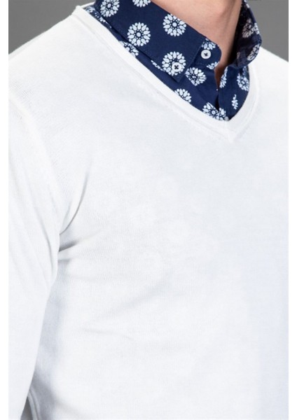 Erkek Standart Fit Normal Kesim V Yaka Pamuklu Beyaz Triko Kazak modelleri