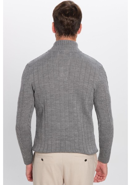 Erkek Slim Fit Dar Kesim Yumuşak Dokulu Desenli Dik Yaka Düğmeli Gri Triko Kazak