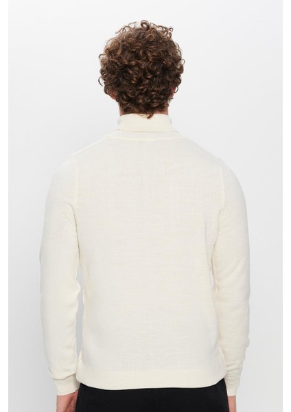 Tam Balıkçı Yaka Önü Desenli Ekru Erkek Triko Kazak indirimleri