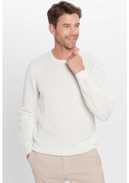 Erkek Slim Fit Dar Kesim Bisiklet Yaka Petek Desenli Beyaz Triko Kazak fiyatları