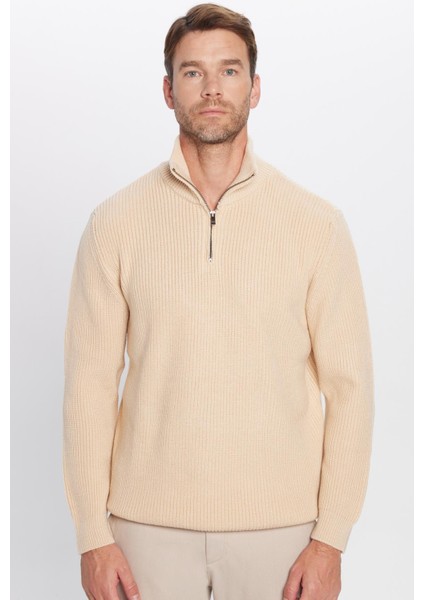 Erkek Slim Fit Dar Kesim Fermuarlı Krem Dik Yaka Triko Kazak fırsatları