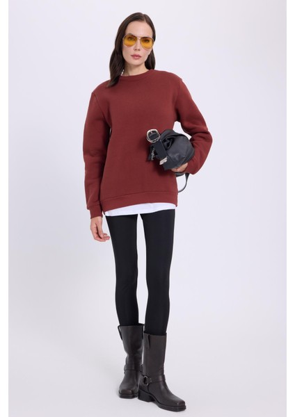 Kadın Oversize Geniş Kesim Pamuklu Yumuşak Dokulu İçi Polarlı Basic Kiremit Bisiklet Yaka Sweatshirt modelleri