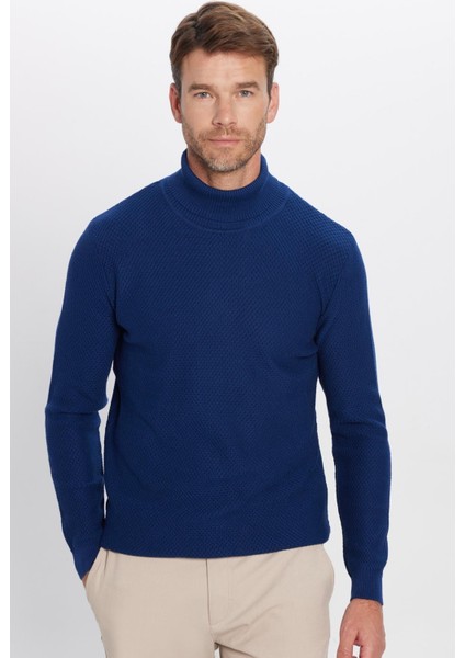 Erkek Slim Fit Dar Kesim Tam Balıkçı Yaka Desenli Triko Kazak modelleri