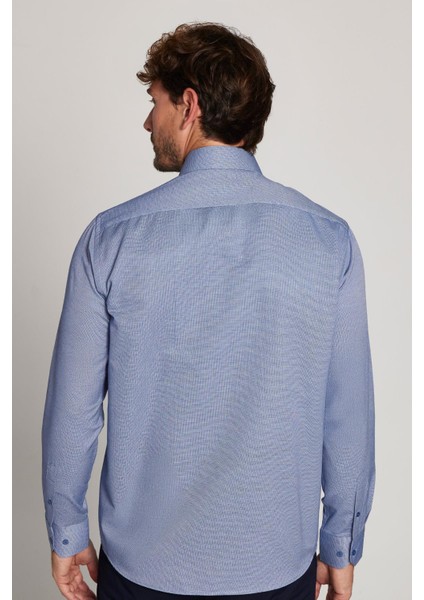 Erkek Regular Fit Klasik Kesim Tek Cepli Kravatlık Armürlü Gömlek indirimleri