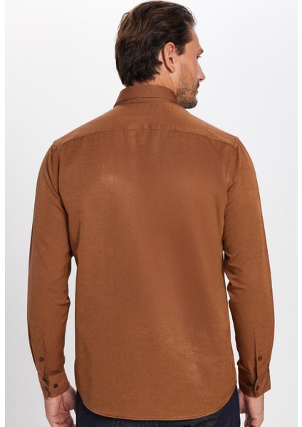 Erkek Regular Fit Klasik Kesim Düğmeli Yaka Pamuklu Kolay Ütü Oxford Düz Kahverengi Gömlek indirimleri
