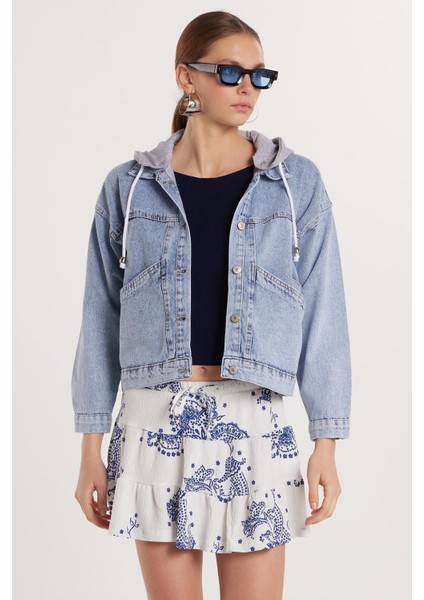 Kadın Regular Fit %100 Pamuk Çıkarılabilir Kapşonlu Mavi Gömlek modelleri