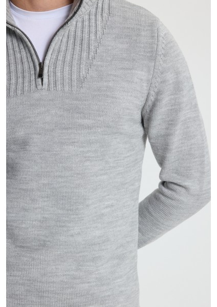 Erkek Slim Fit Dar Kesim Armürlü Fermuarlı Gri Dik Yaka Kazak modelleri