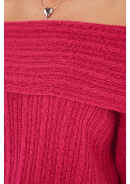 Kadın Regular Fit Klasik Kesim Uzun Kollu Omzu Açık Fuşya Kazak