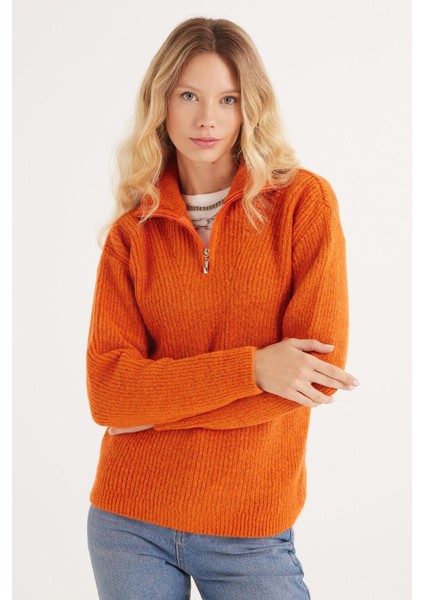 Kadın Oversize Geniş Kesim Dokumalı Fermuarlı Yaka Kiremit Kazak fırsatları