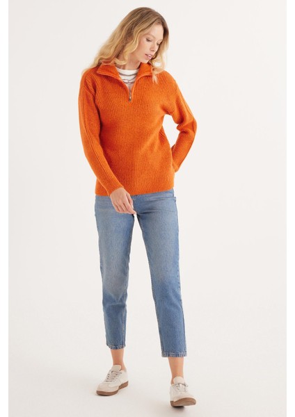 Kadın Oversize Geniş Kesim Dokumalı Fermuarlı Yaka Kiremit Kazak indirimleri