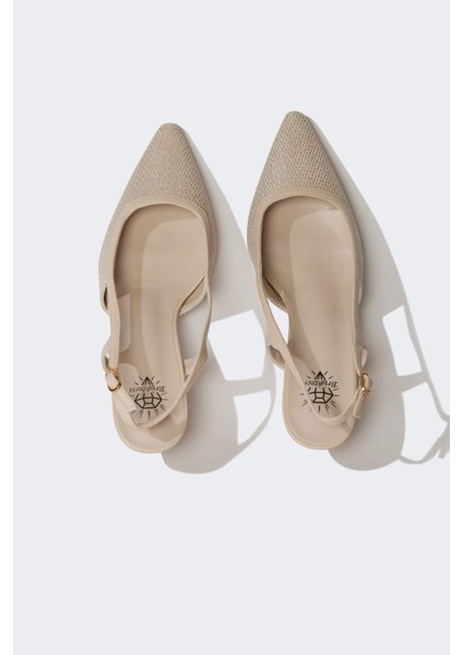 Kadın Bağcıklı Yüksek Taban Suni Deri Topuklu Sandalet