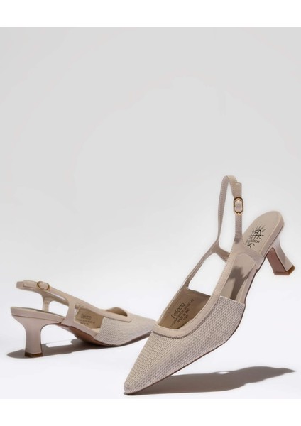 Kadın Bağcıklı Yüksek Taban Suni Deri Topuklu Sandalet
