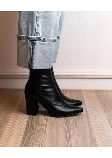 07 Kadın Strech Çekme Kalın Topuklu Bot Siyah modelleri