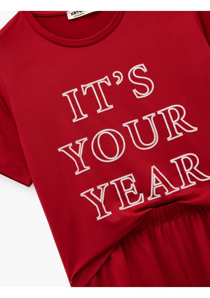 Kısa Kollu Bisiklet Yaka Rahat Kalıp Pijama Seti modelleri