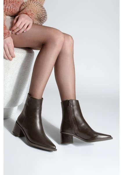 Kadın Sivri Burun Dikiş Detaylı Kalın Topuklu Bot Vorsis fırsatları