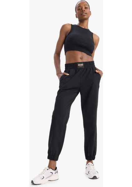 Fit Standart Fit Cepli Jogger Paça İnce Sporcu Eşofman Altı