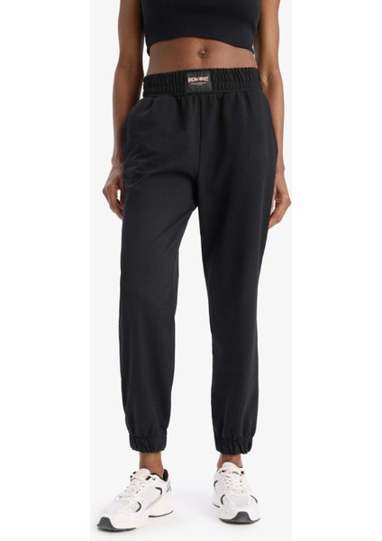 Fit Standart Fit Cepli Jogger Paça İnce Sporcu Eşofman Altı