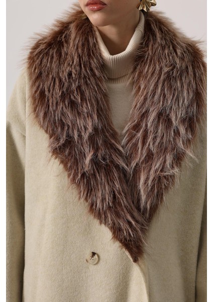 Kaşe Kaban Uzun Model Kürklü Yaka Detaylı fırsatları