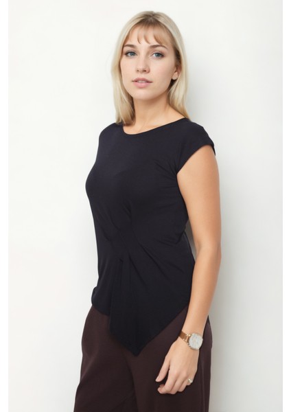 Önü Büzgü Detaylı Kısa Kol Bluz fırsatları