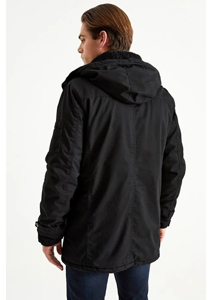 Erkek Siyah Kapüşonlu Kürk Astarlı Su Geçirmez Kaplamalı Kalın Kaban 2485 modelleri