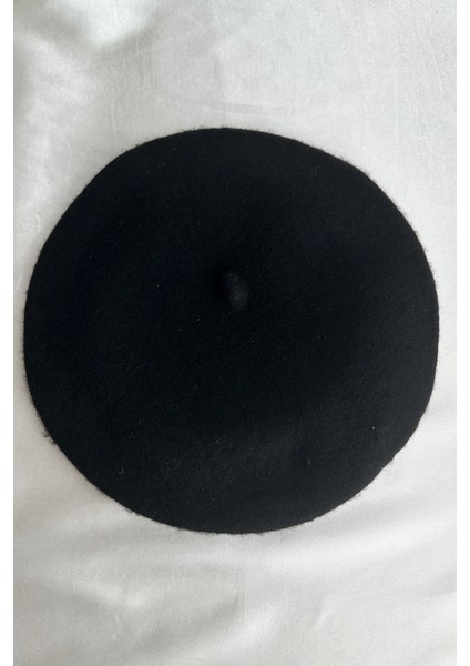 Broş Detay Fransız Ressam Keçe Bere modelleri