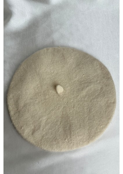 Broş Detay Fransız Ressam Keçe Bere modelleri