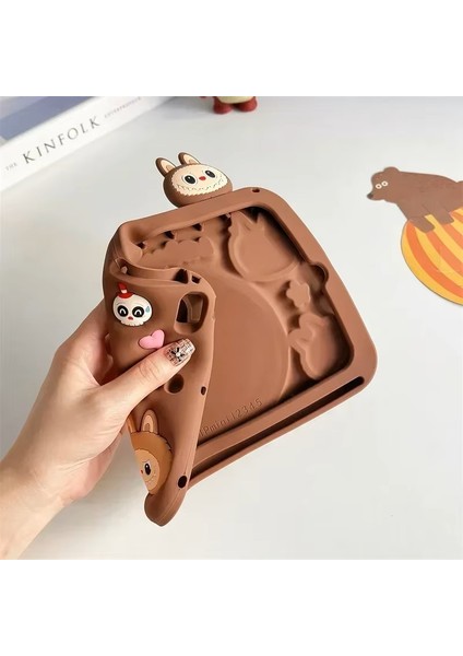 Apple iPad 11.nesil A16 11INÇ/10.NESIL 10.9inç Kılıf Cute Dolls Standlı Eğlenceli 3D Karekterli Çocuk Kılıfı modelleri