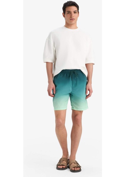 Regular Fit Degrade Baskılı File Astarlı Diz Üstü Deniz Şortu