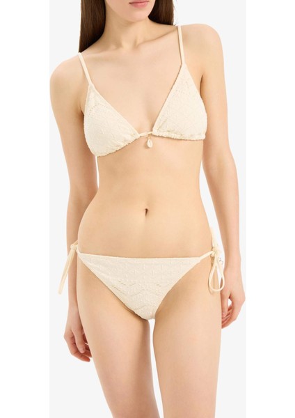 Regular Fit Nakışlı Brode Bikini Altı-Fall in Love