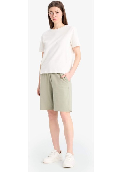 Regular Fit Beli Lastikli Düz Paça Bermuda Şort