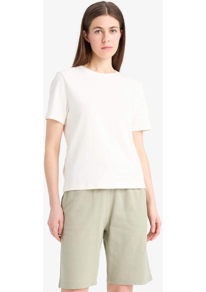 Regular Fit Beli Lastikli Düz Paça Bermuda Şort