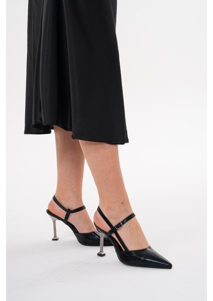 Kadın Siyah 8,5 cm Gümüş Topuklu Arkadan Bantlı Stiletto Topuklu Ayakkabı