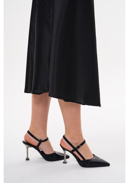 Kadın Siyah 8,5 cm Gümüş Topuklu Arkadan Bantlı Stiletto Topuklu Ayakkabı fırsatları