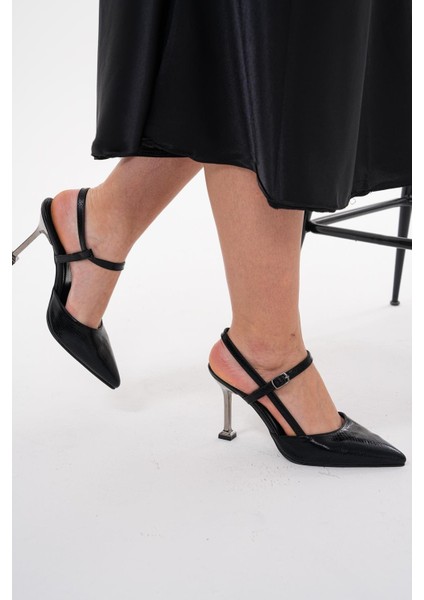 Kadın Siyah 8,5 cm Gümüş Topuklu Arkadan Bantlı Stiletto Topuklu Ayakkabı