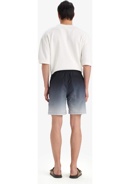 Regular Fit Degrade Baskılı File Astarlı Diz Üstü Deniz Şortu