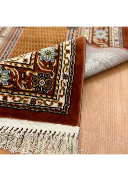 Lalezar Motifli Yünlü Seccade Kiremit fırsatları