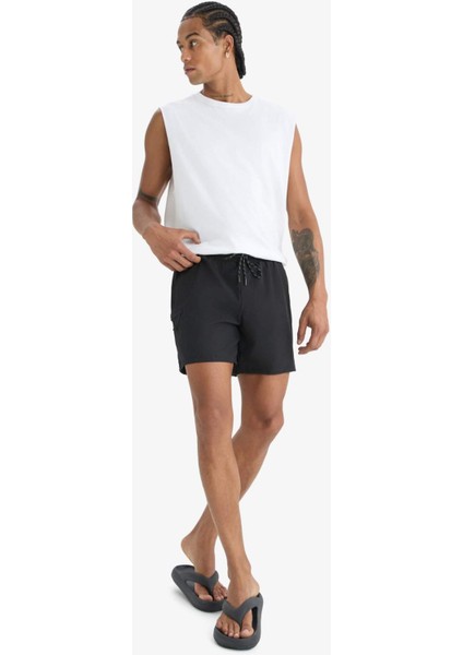 Fit Baskılı Esnek Dokulu Kısa Boy Sporcu Deniz Şortu