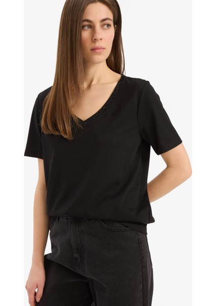 Regular Fit V Yaka Basic Düz Kısa Kollu Siyah Tişört K5057AZ25SP