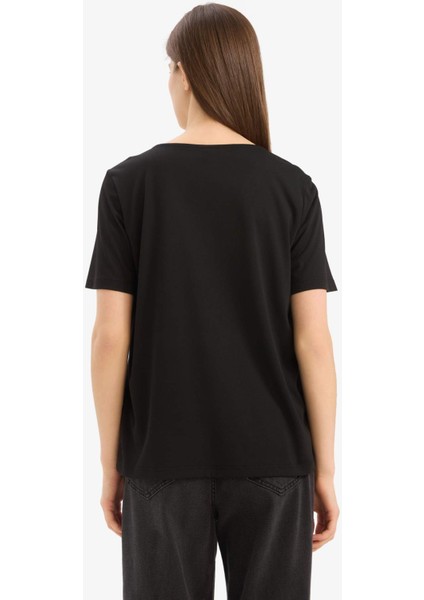 Regular Fit V Yaka Basic Düz Kısa Kollu Siyah Tişört K5057AZ25SP