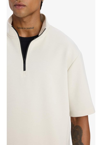 Standart Fit Dik Yaka Fermuarlı Sporcu Kısa Kollu Skuba Dalgıç Kumaş Tişört E3962AX25SP