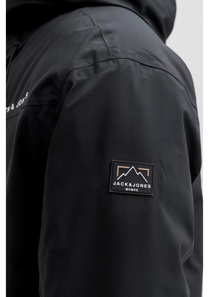 Erkek Jjalpes Kapüşonlu Su ve Rüzgar Geçirmez Mont 12284649 Siyah fırsatları