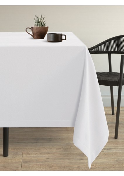 Kadife Dokulu Kar Beyazı Dertsiz Masa Örtüsü