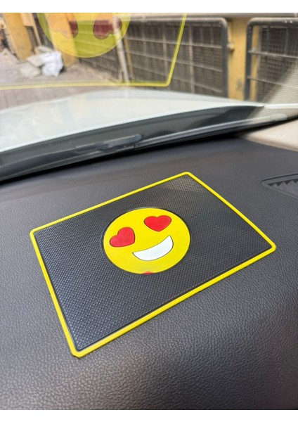 Emoji Torpido Üstü Kaydırmaz Ped